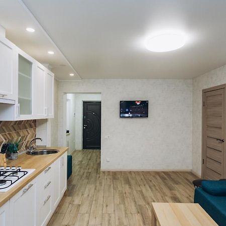 Luxe Apart-Hotel Near Lavina New Building 1 Floor Sumy Exteriör bild