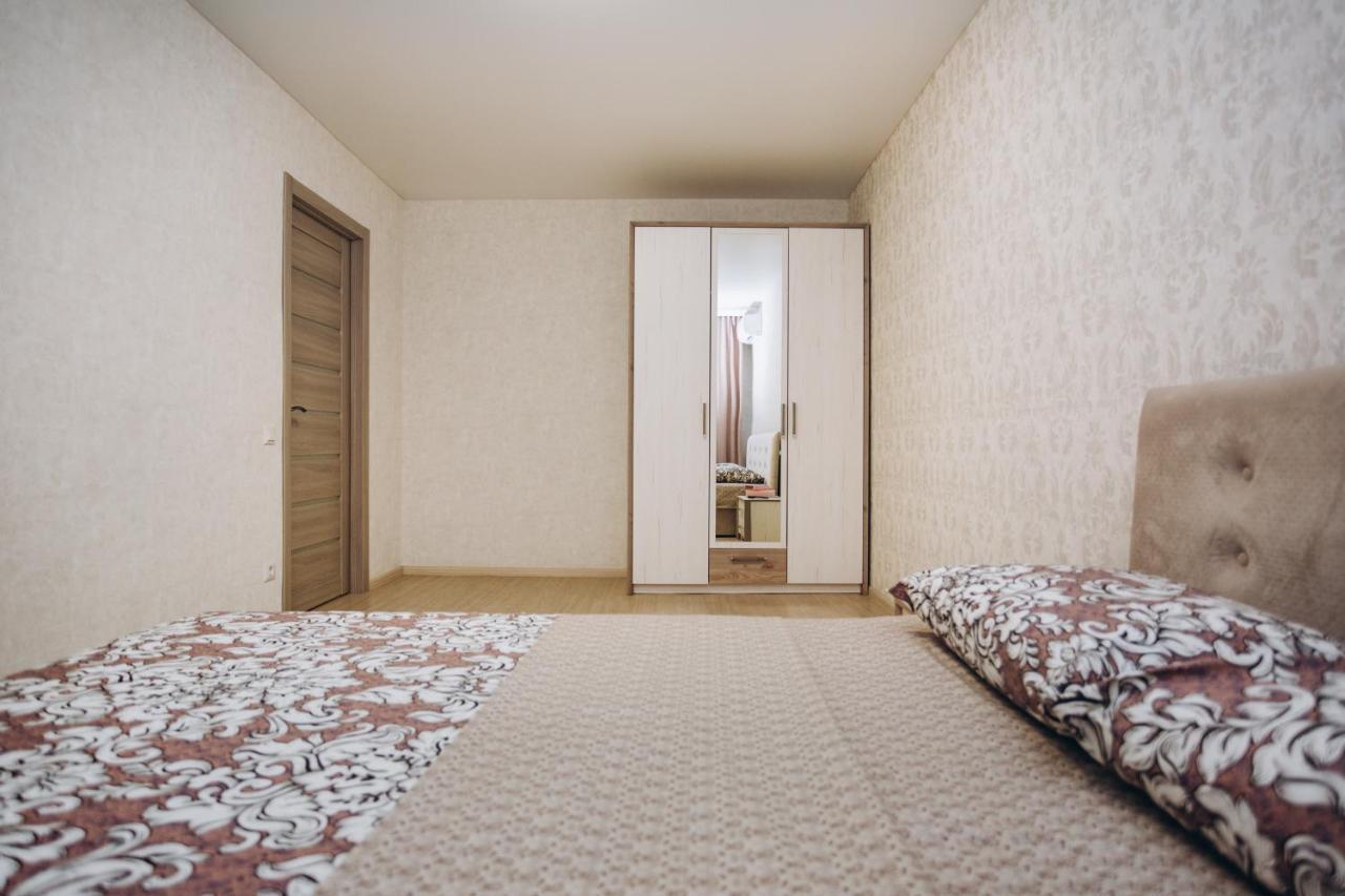 Luxe Apart-Hotel Near Lavina New Building 1 Floor Sumy Exteriör bild