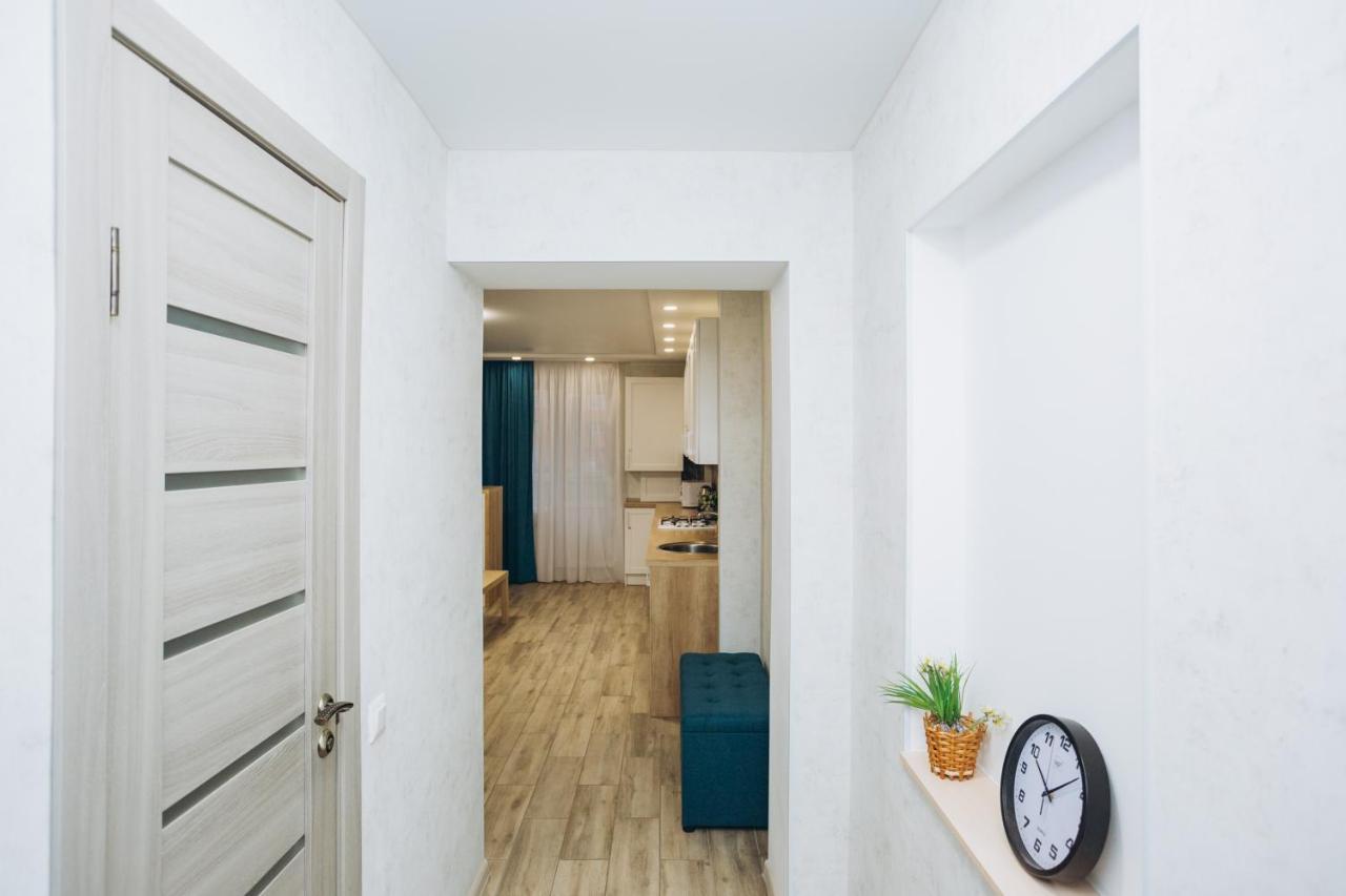 Luxe Apart-Hotel Near Lavina New Building 1 Floor Sumy Exteriör bild