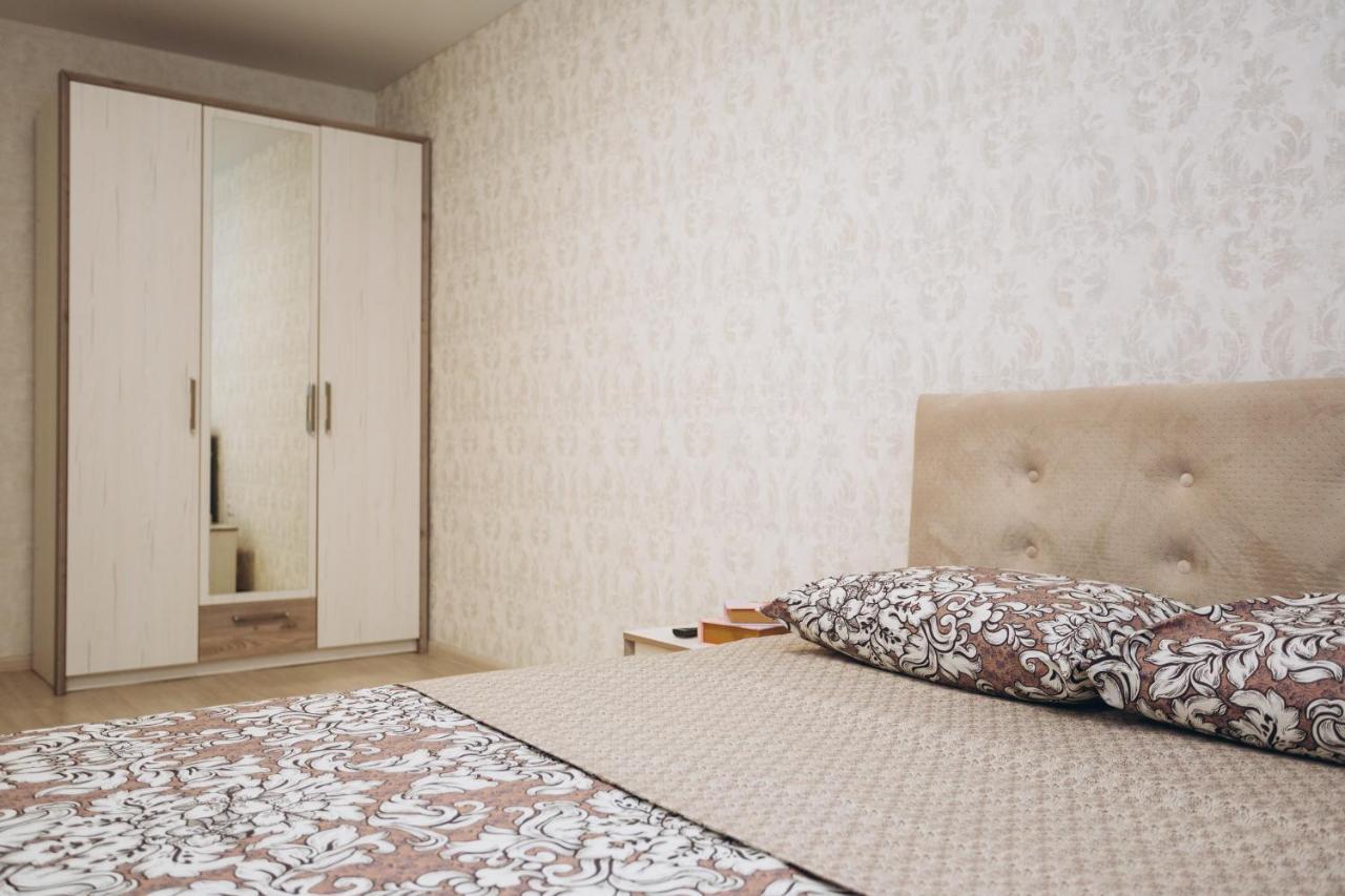 Luxe Apart-Hotel Near Lavina New Building 1 Floor Sumy Exteriör bild